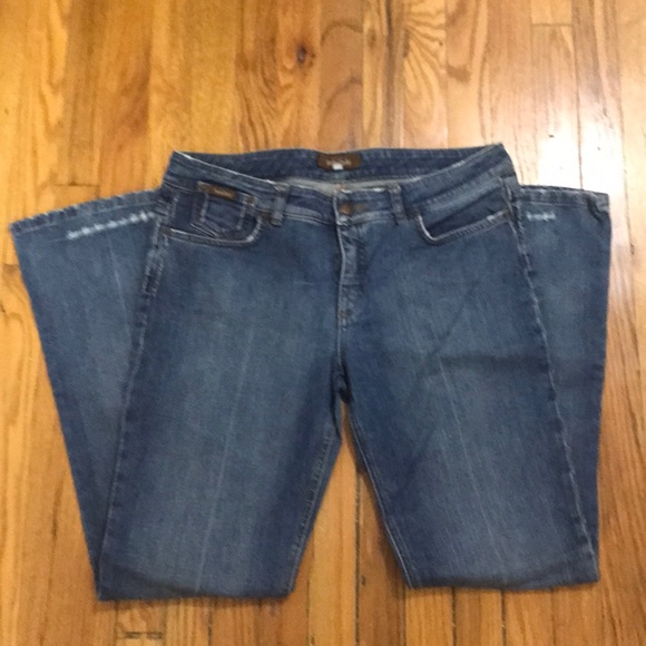 Bella Dahl Denim - Bella Dahl boot cut jeans 32 waist premium denim